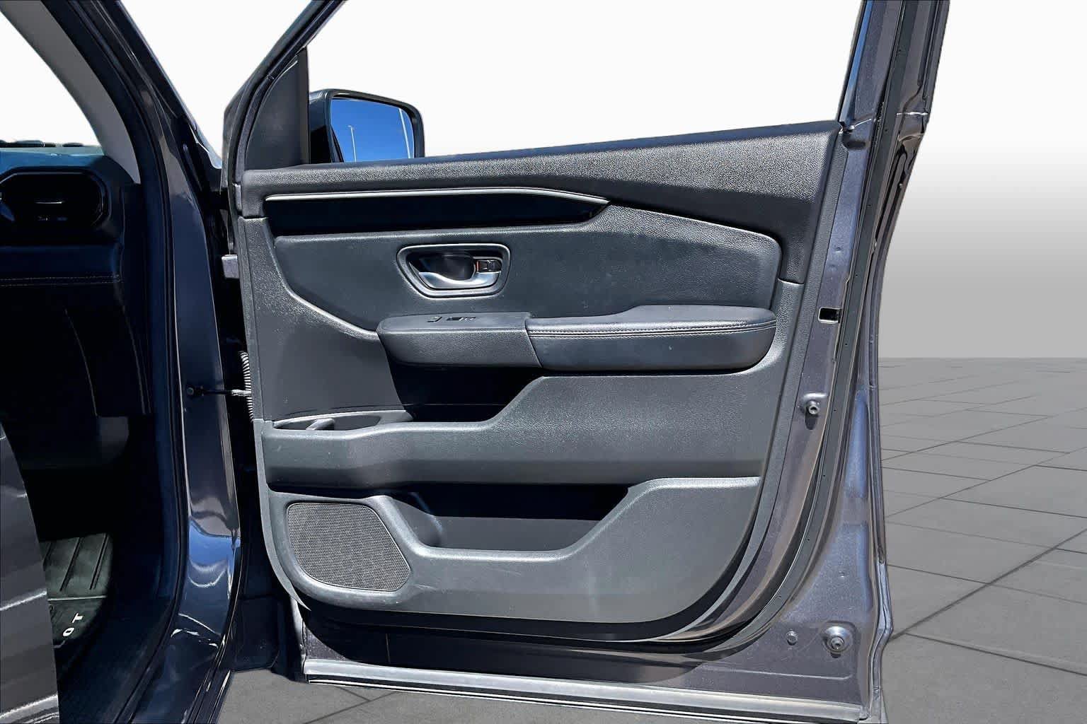 Used 2025 Honda Pilot Touring image 23
