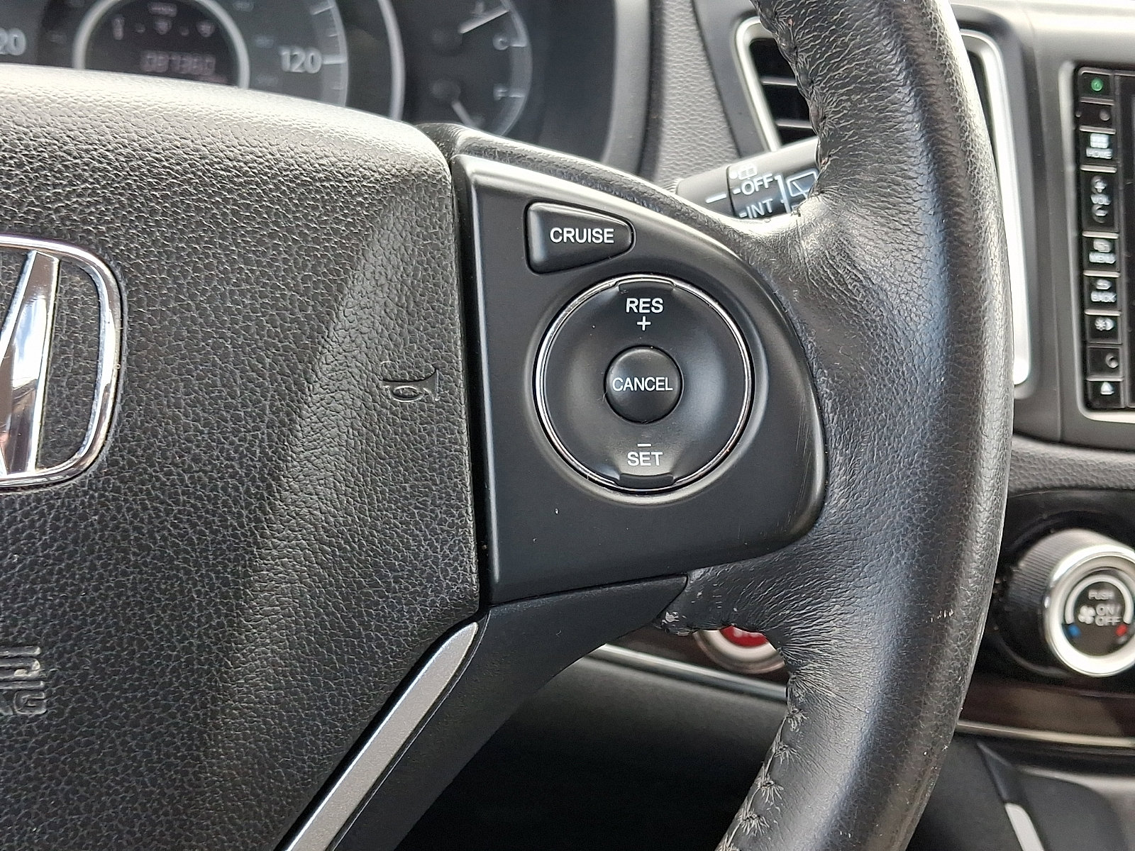 Used 2016 Honda CR-V EX-L image 24