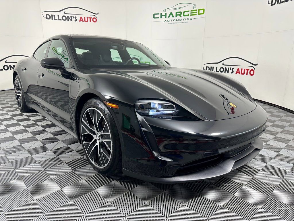 Used 2021 Porsche Taycan image 8