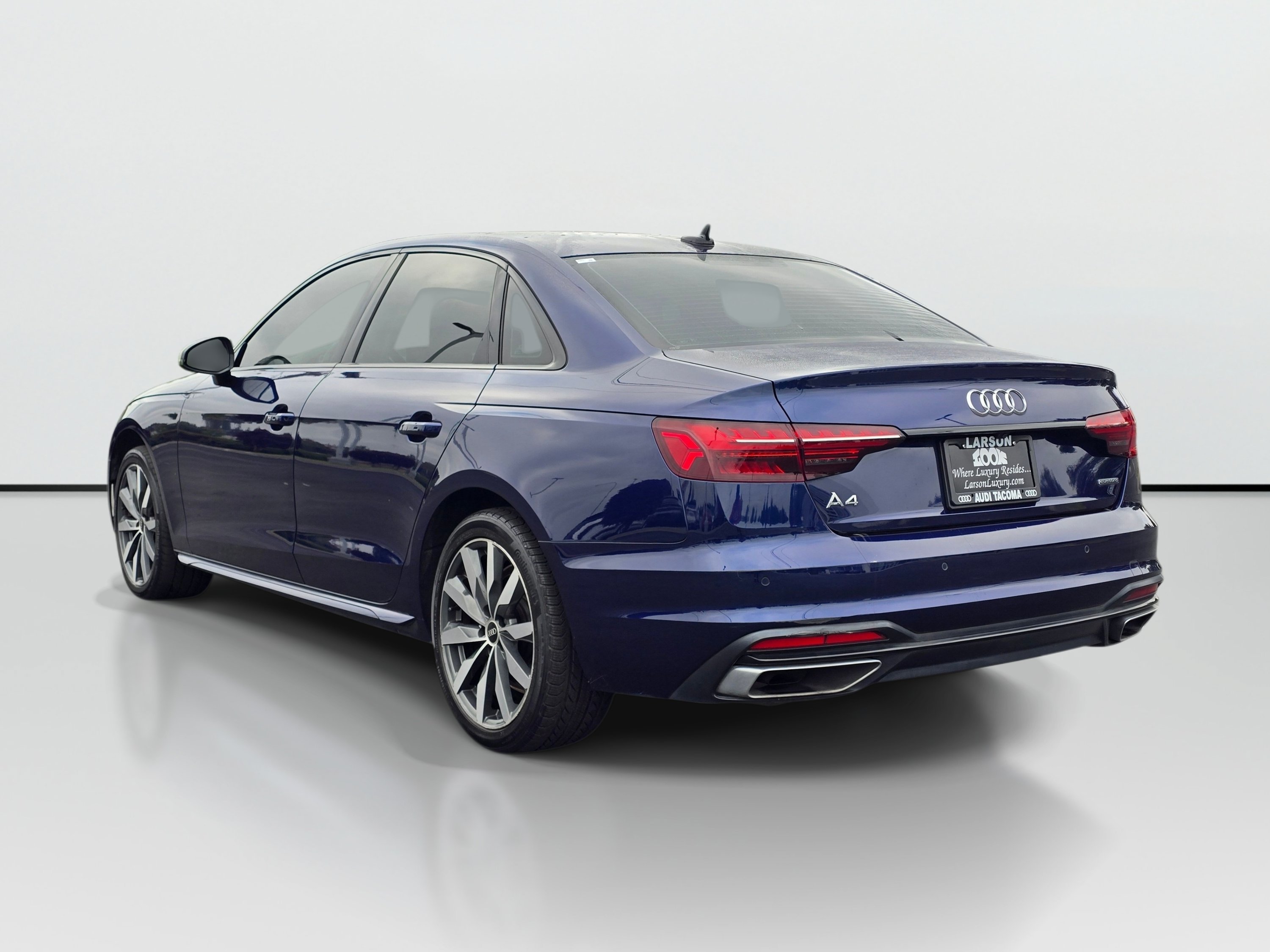 Used 2023 Audi A4 2.0T Premium Plus w/ Premium Plus Package AWD/4WD image 3