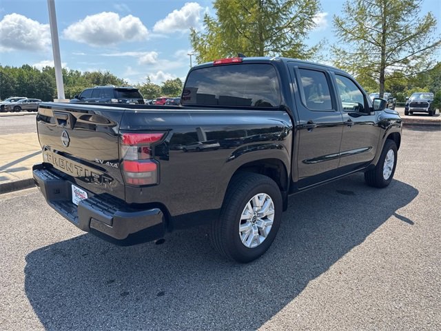 Used 2023 Nissan Frontier SV image 3