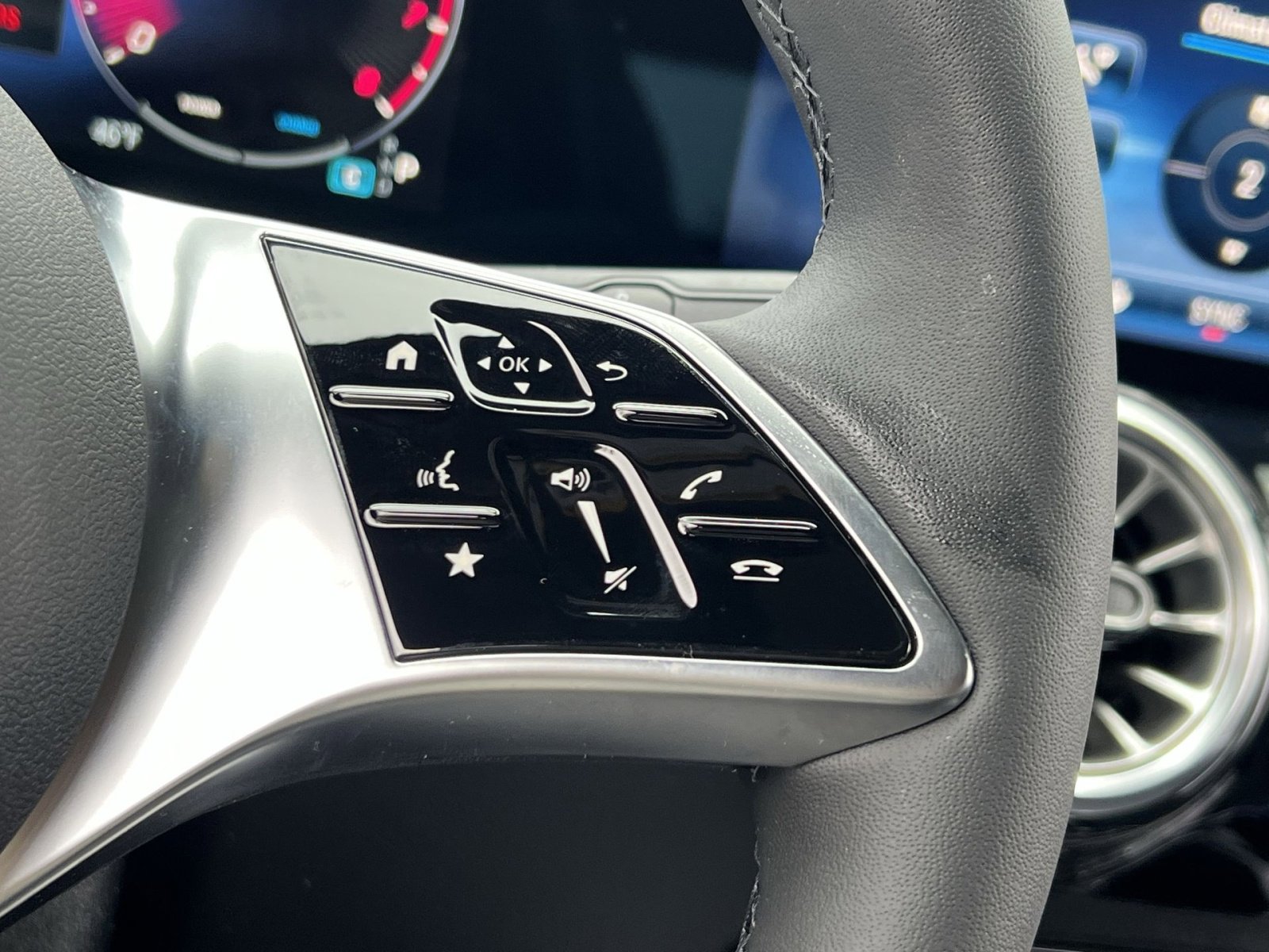 New 2026 Mercedes-Benz GLA 250 4MATIC image 29