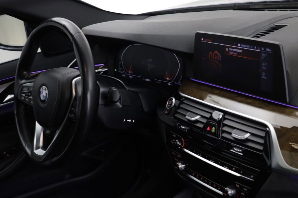 Used 2020 BMW 540i xDrive AWD/4WD image 21