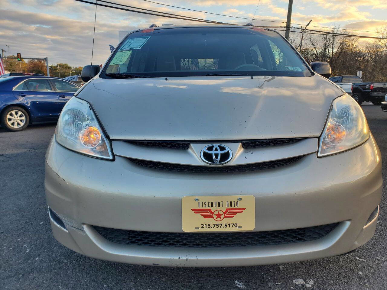 Used 2009 Toyota Sienna LE image 8