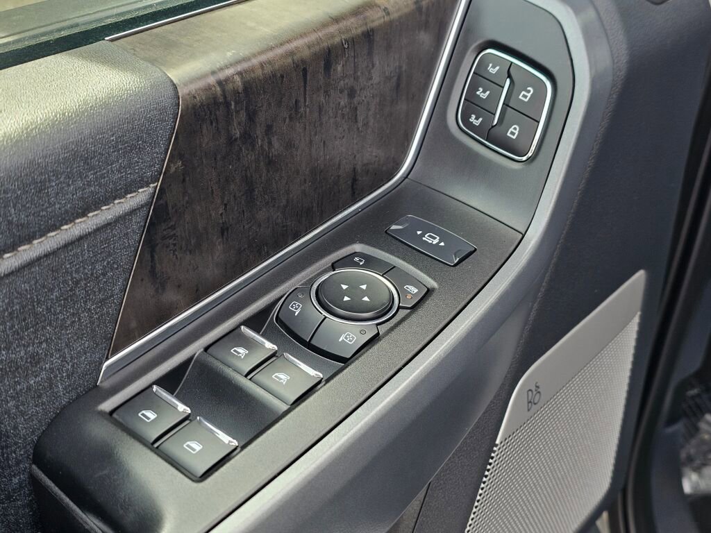 Used 2024 Ford F350 Lariat image 33