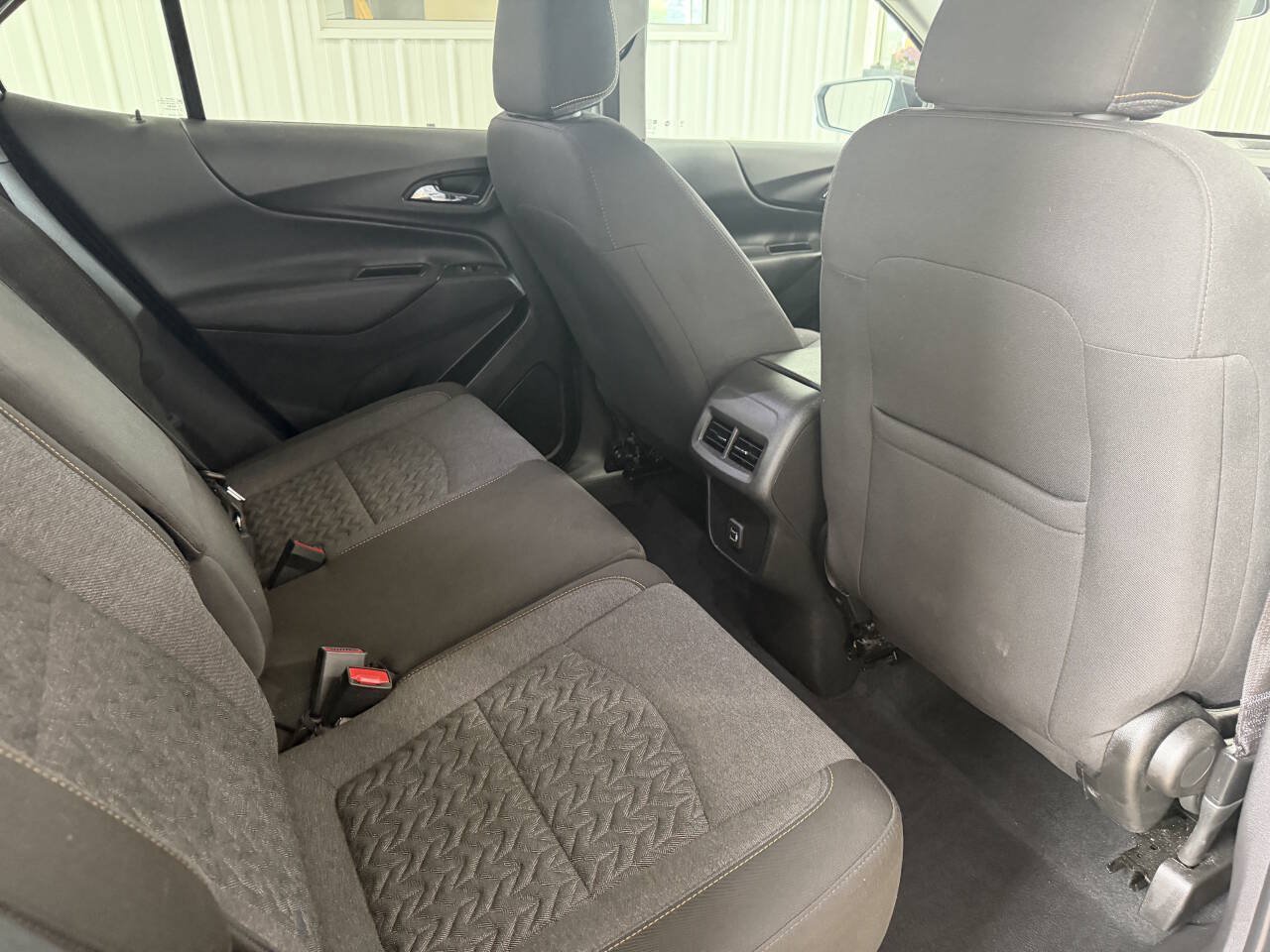 Used 2023 Chevrolet Equinox LT FWD image 23