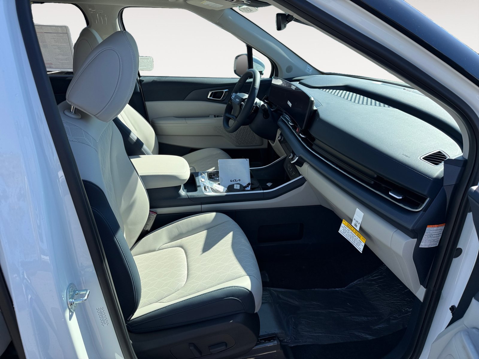 New 2027 Kia Carnival SX FWD image 18