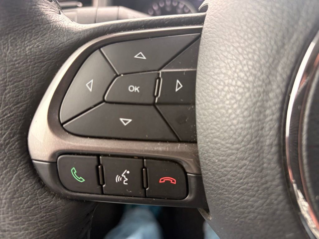 Used 2022 Jeep Renegade Latitude w/ Convenience Group AWD/4WD image 21
