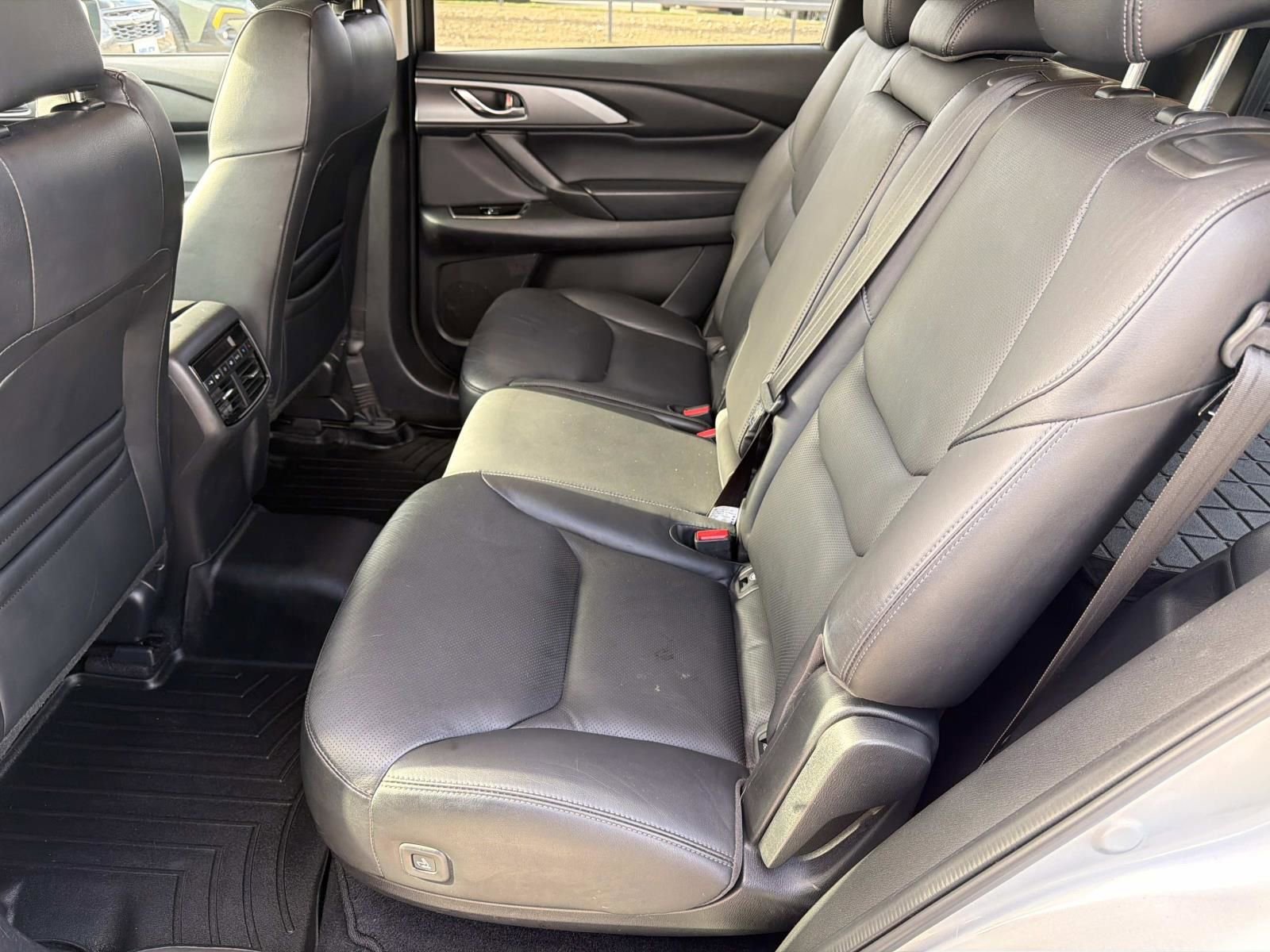Used 2021 MAZDA CX-9 Touring FWD image 12