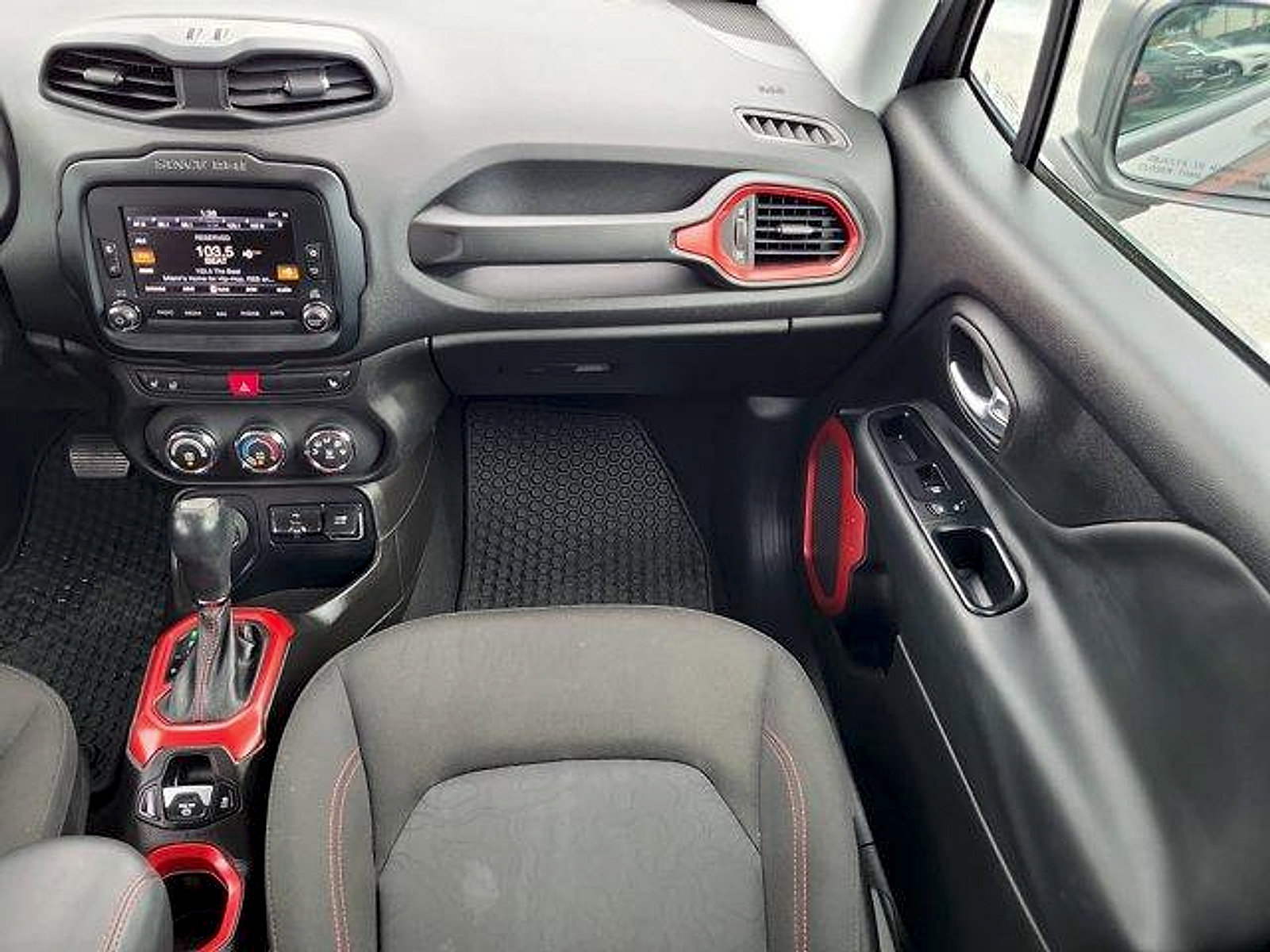 Certified 2017 Jeep Renegade Trailhawk AWD/4WD image 18
