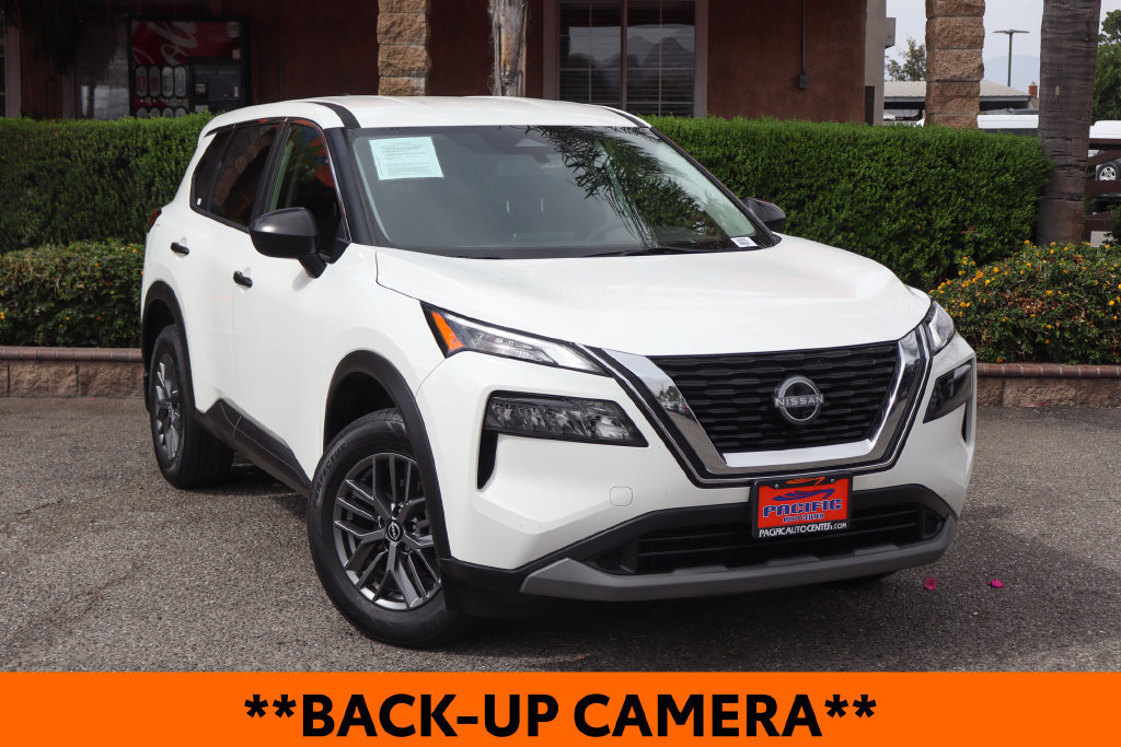 Used 2023 Nissan Rogue S FWD image 2
