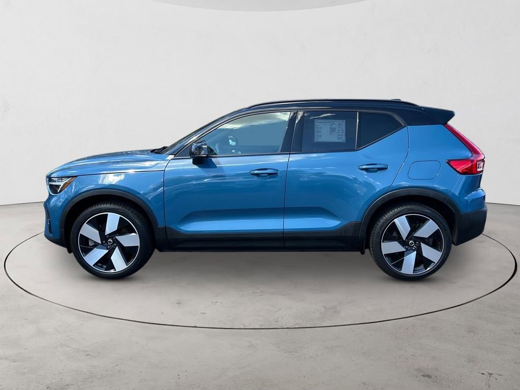 Certified 2023 Volvo XC40 Recharge Ultimate AWD/4WD image 2