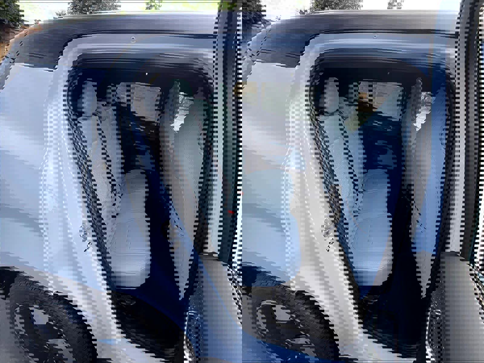 New 2026 Volvo EX30 Ultra w/ Protection Package Premier image 27