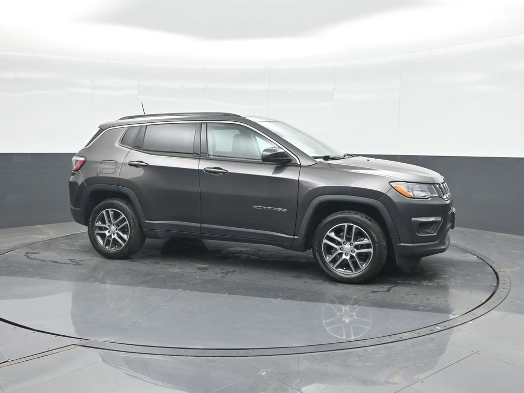 Used 2020 Jeep Compass Latitude AWD/4WD image 11