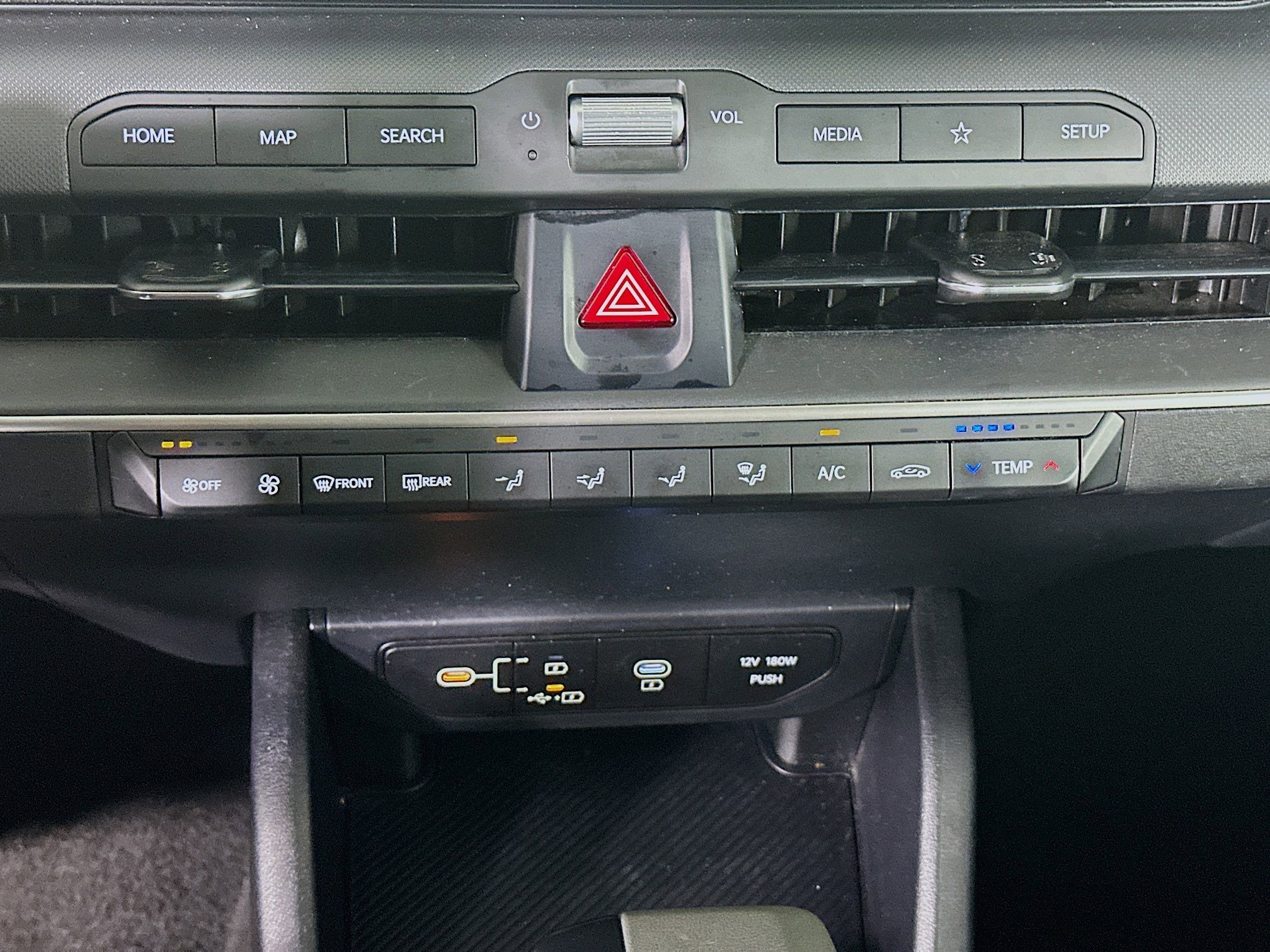 Used 2025 Kia K4 LXS image 24