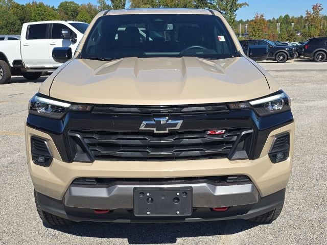 Used 2024 Chevrolet Colorado Z71 w/ Z71 Convenience Package 2 image 8