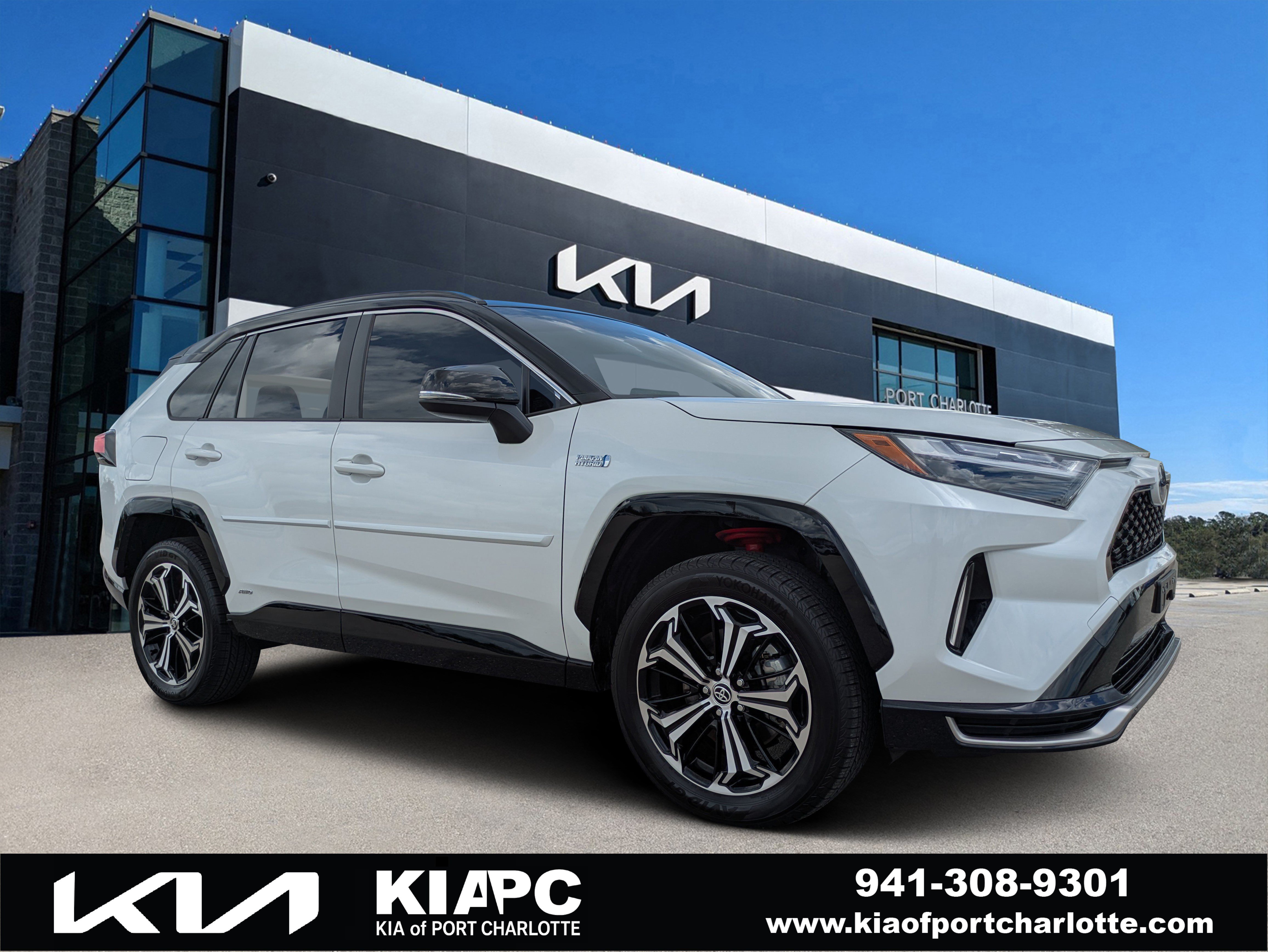 Used 2024 Toyota RAV4 XSE w/ Weather Package