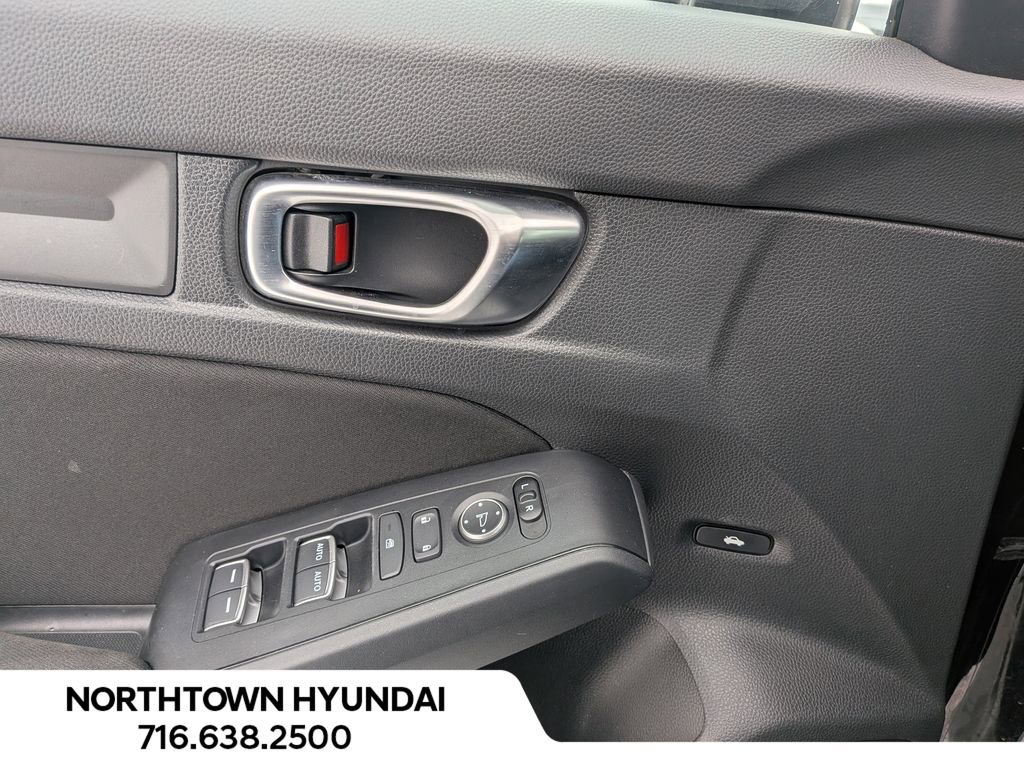 Used 2023 Honda Civic Sport image 29