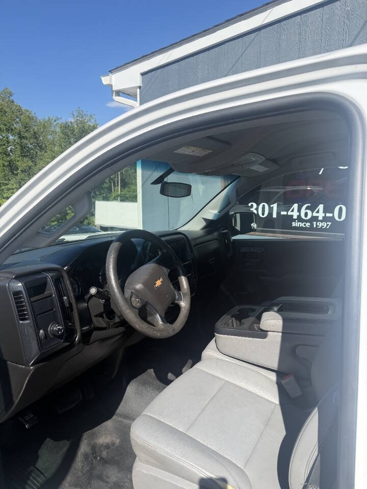 Used 2018 Chevrolet Silverado 2500 W/T RWD image 7