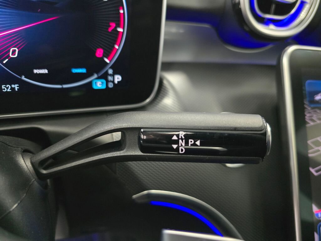 Used 2024 Mercedes-Benz C 300 4MATIC Sedan image 15