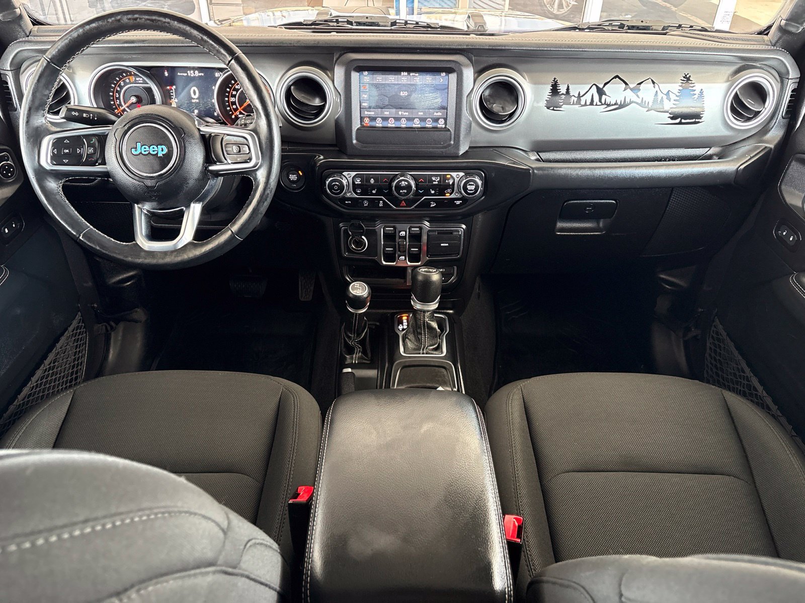 Used 2020 Jeep Wrangler Unlimited Sahara w/ Cold Weather Group AWD/4WD image 22