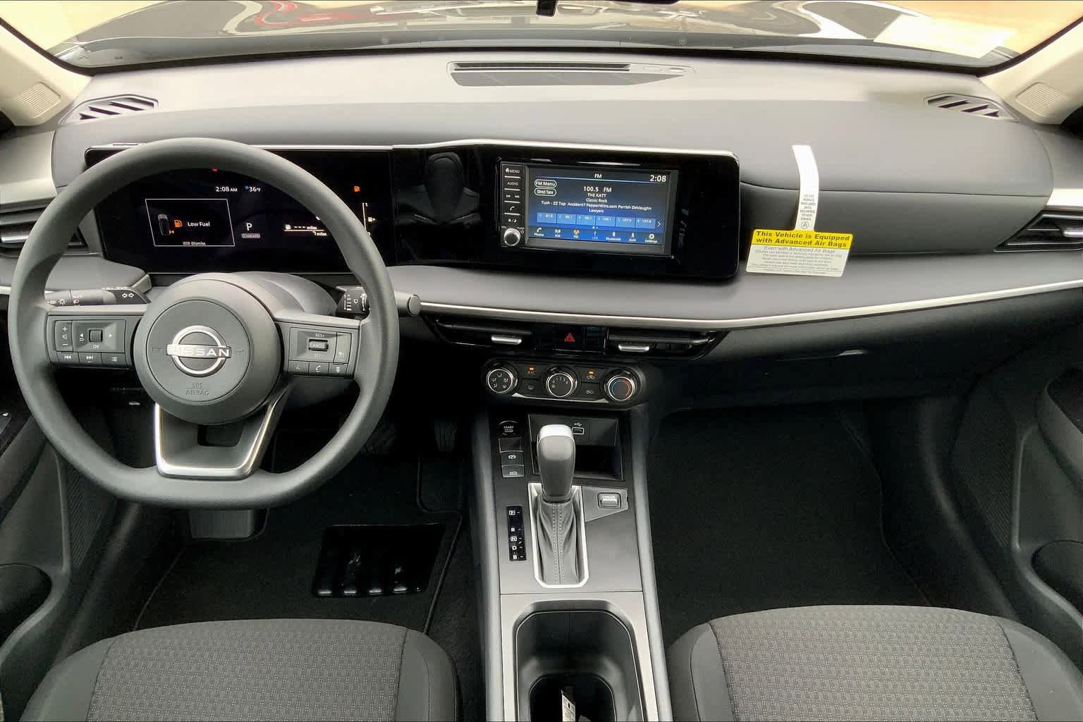 Used 2025 Nissan Kicks S AWD/4WD image 9