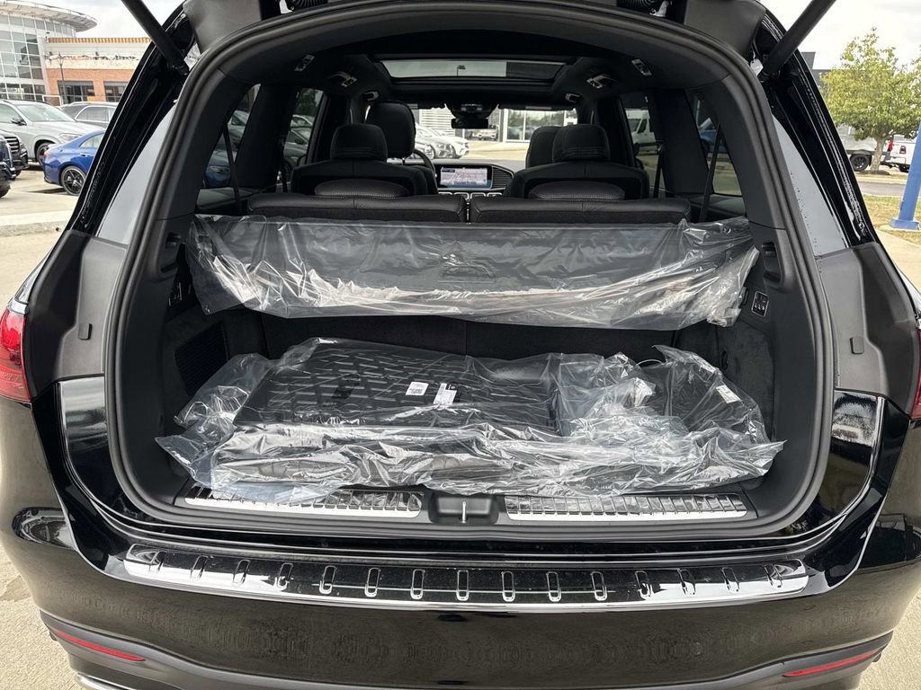 New 2026 Mercedes-Benz GLS 580 4MATIC image 6