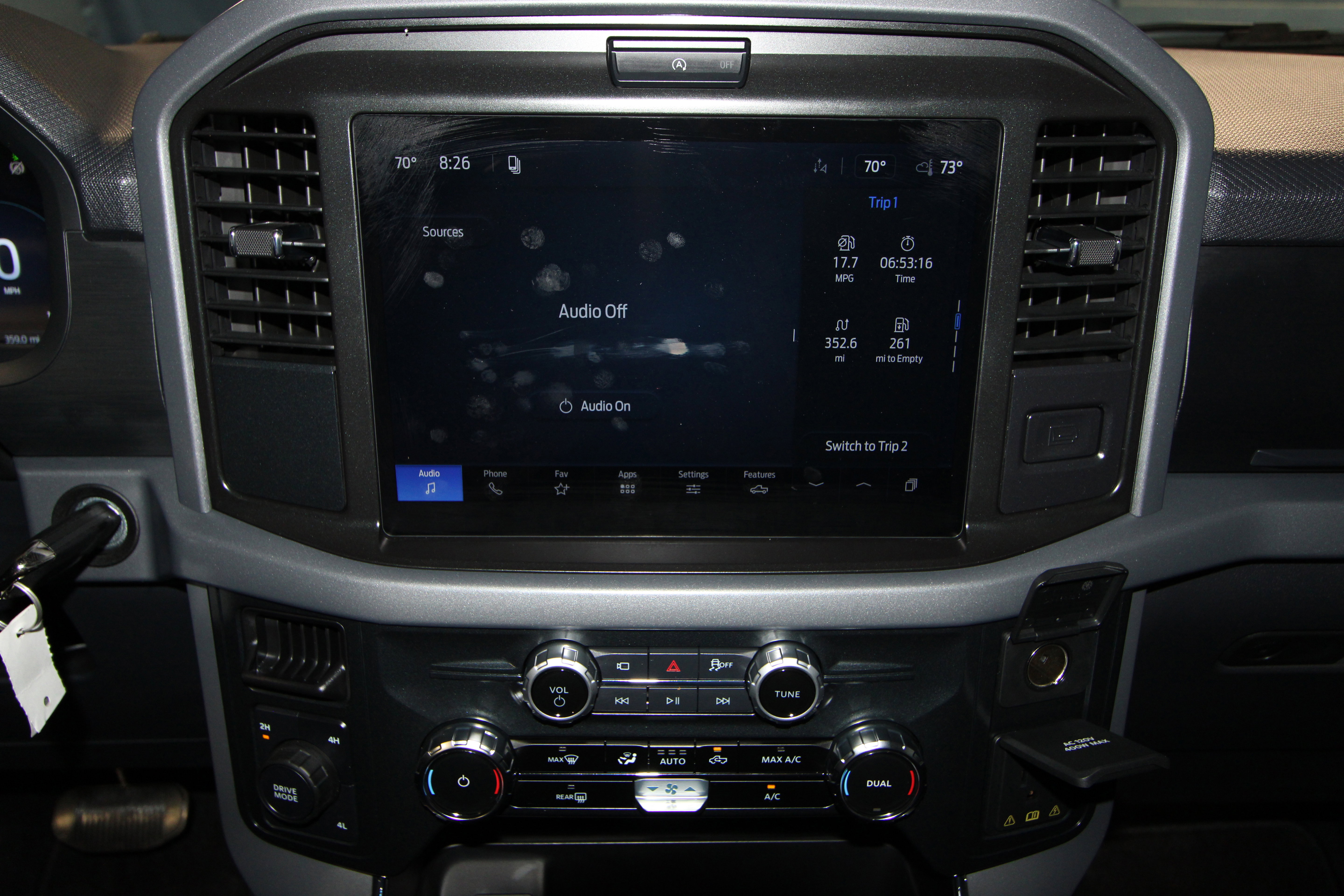 New 2026 Ford F150 XLT w/ XLT Black Appearance Package AWD/4WD image 11