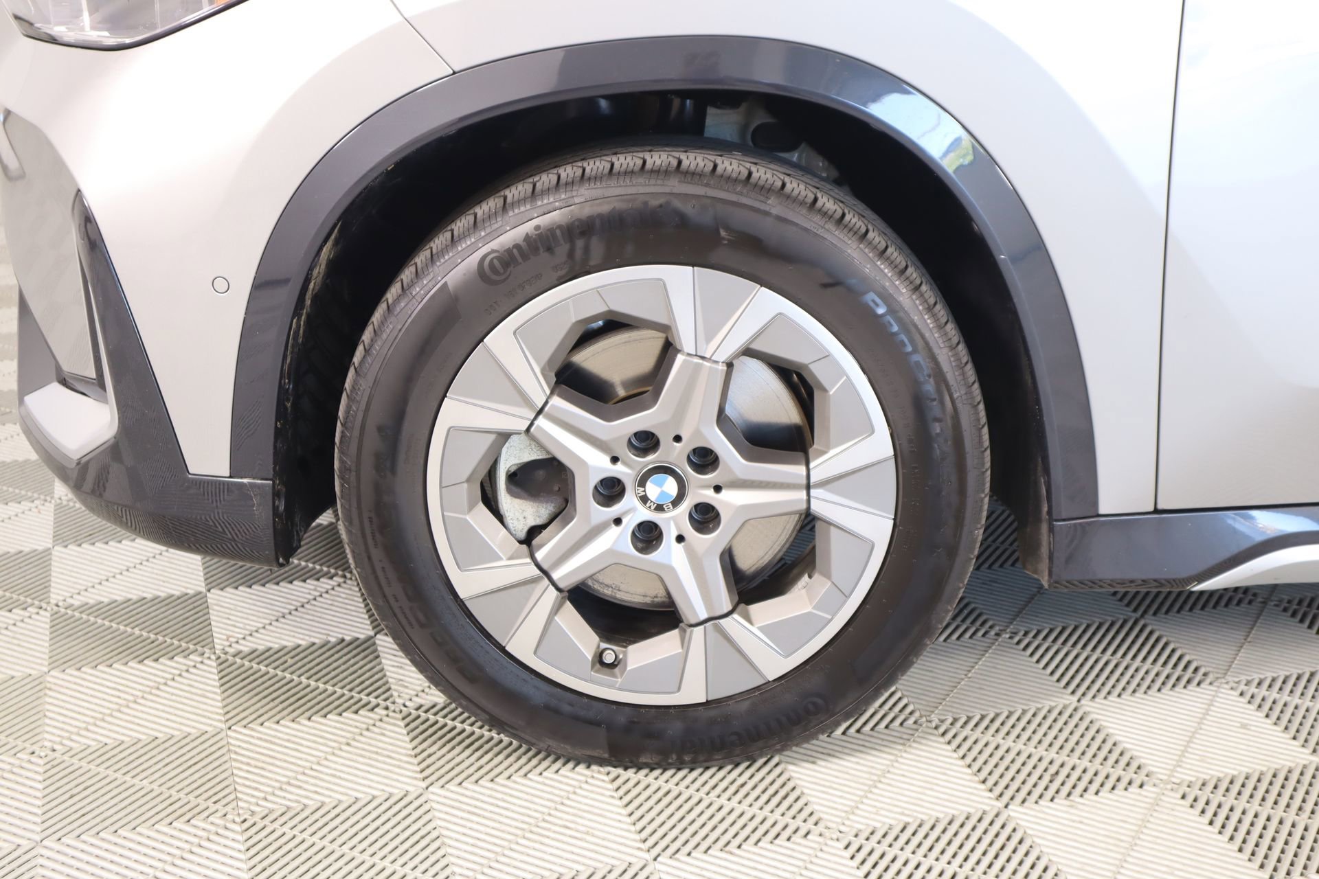 Used 2025 BMW X1 xDrive28i AWD/4WD image 18