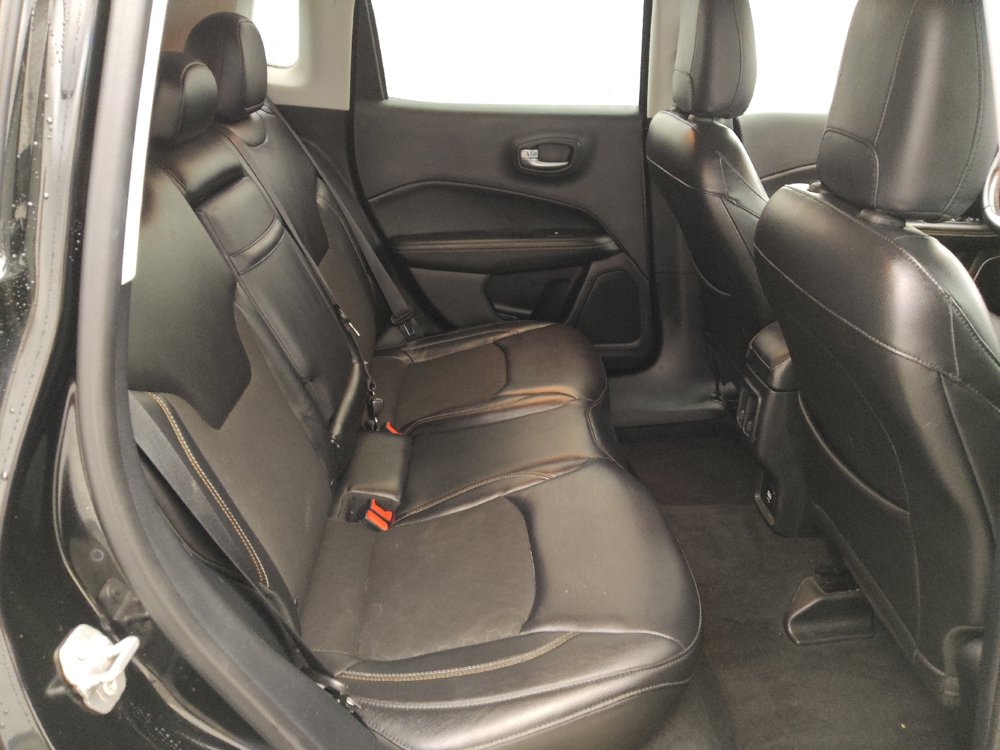 Used 2018 Jeep Compass Latitude FWD image 19