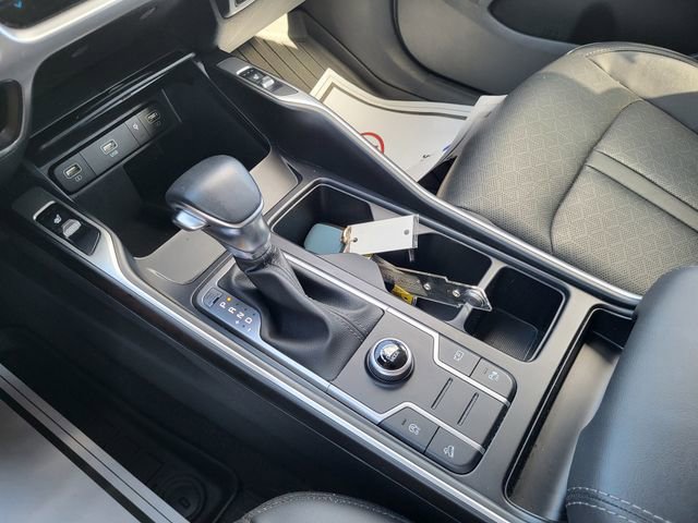 Used 2023 Kia Sorento S image 18