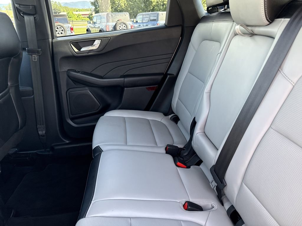 Used 2023 Ford Escape Platinum image 20
