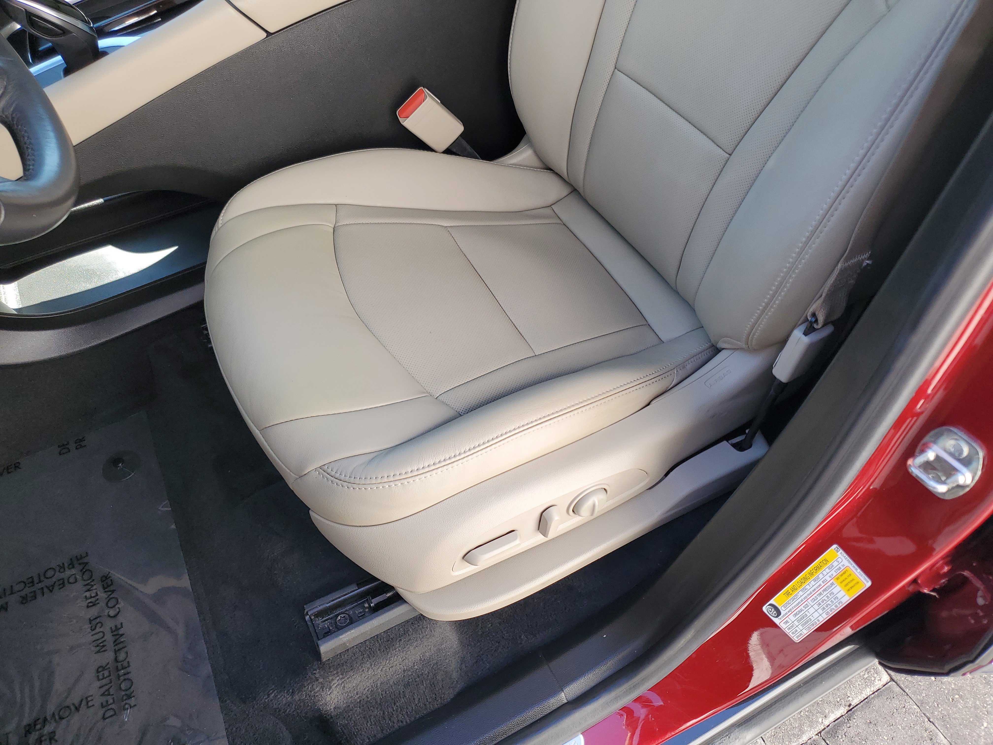 Used 2020 Buick Enclave Essence w/ Sound and Sites Package image 22