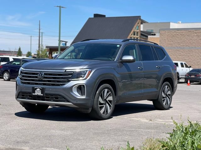 Used 2024 Volkswagen Atlas SE AWD/4WD image 3