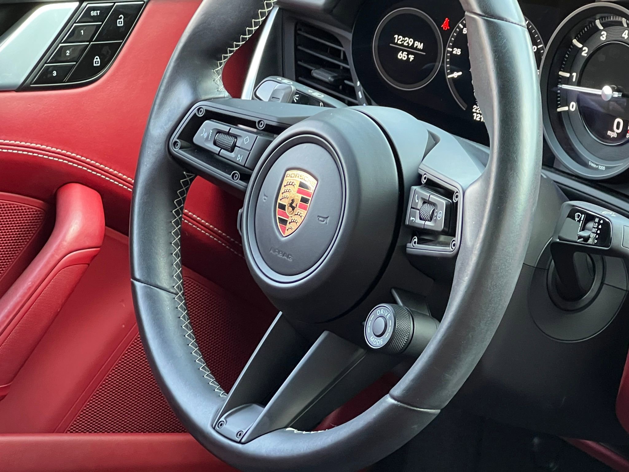 Used 2020 Porsche 911 Carrera S image 17