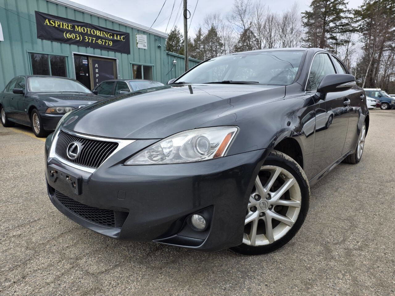 Used 2011 Lexus IS 250 AWD w/ Premium Pkg Value Edition image 3