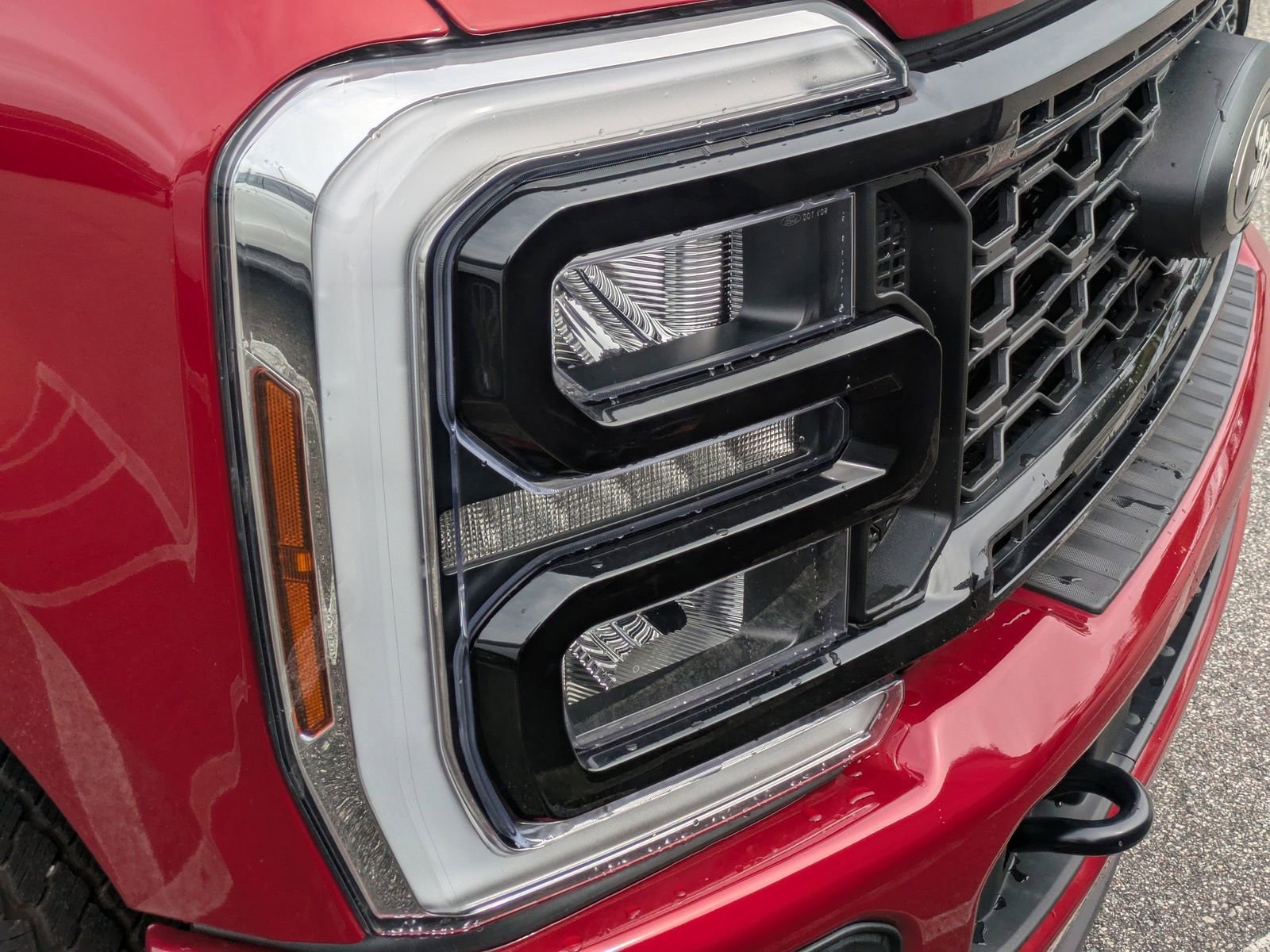 New 2025 Ford F250 Lariat w/ Black Appearance Package image 9