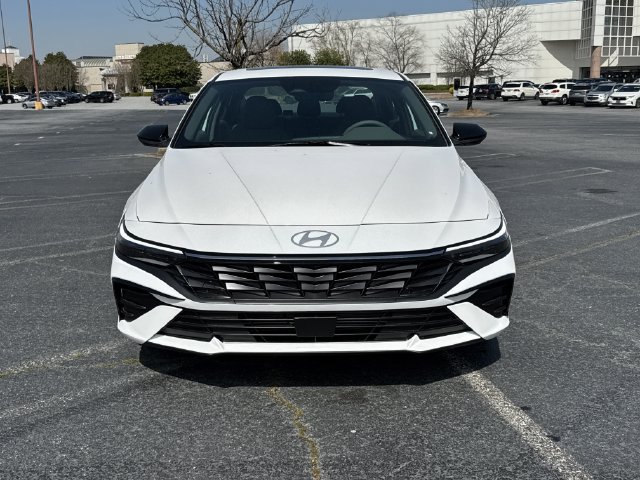 New 2026 Hyundai Elantra SEL Sport Premium FWD image 2