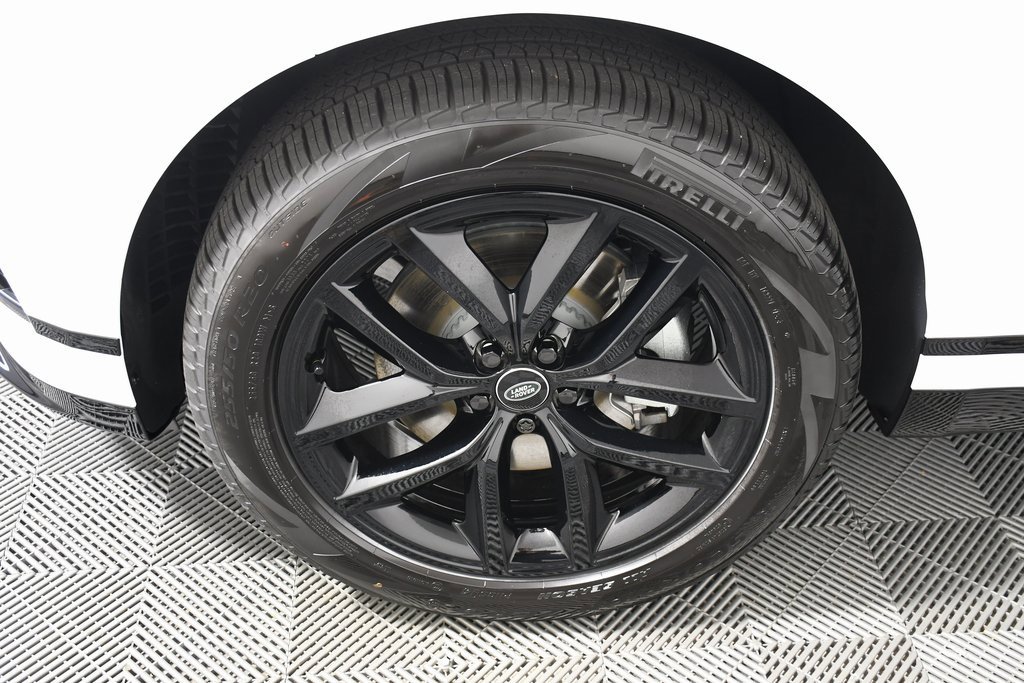 Used 2025 Land Rover Range Rover Velar Dynamic SE image 11