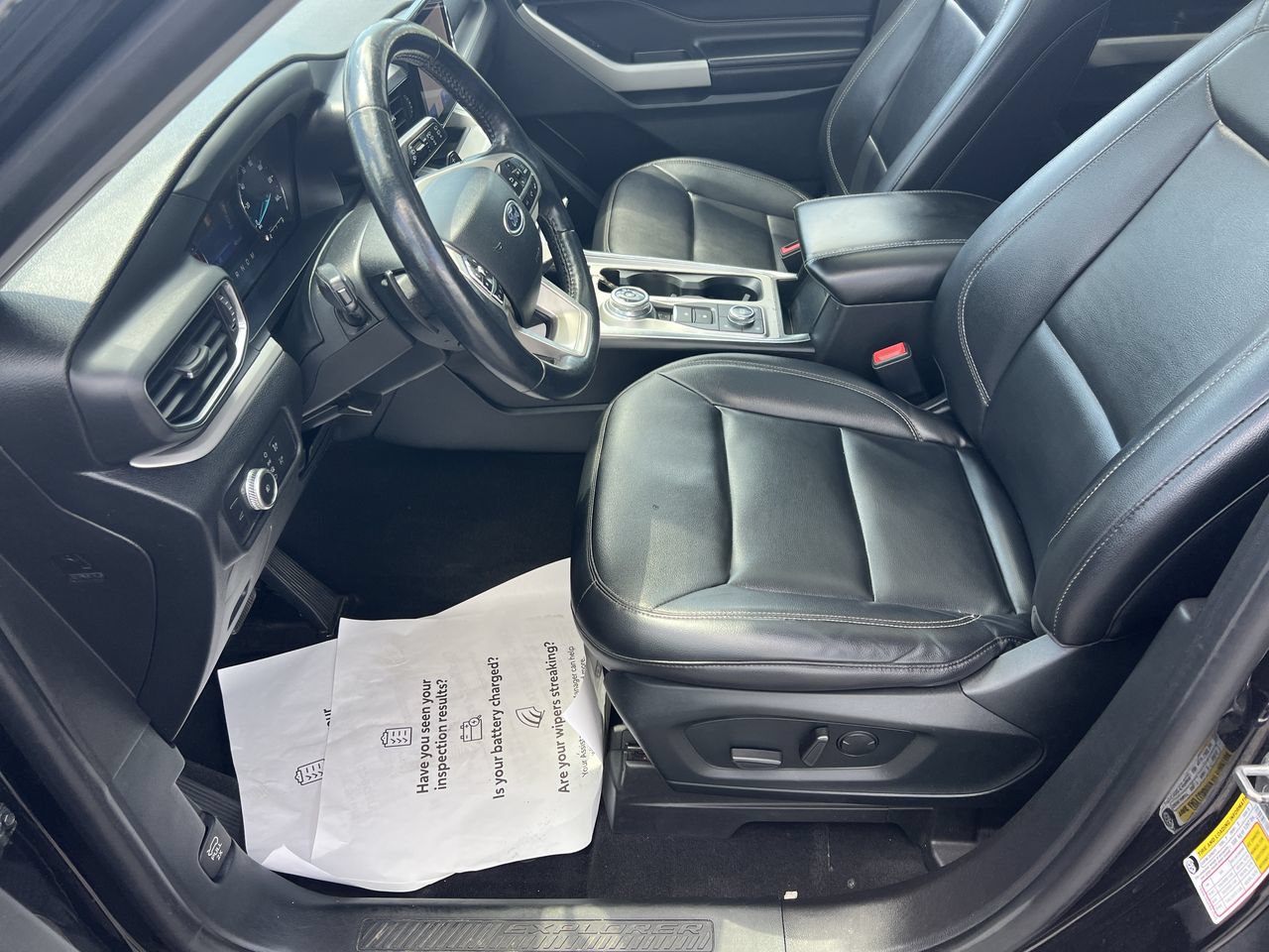 Used 2021 Ford Explorer XLT w/ Equipment Group 202A AWD/4WD image 16