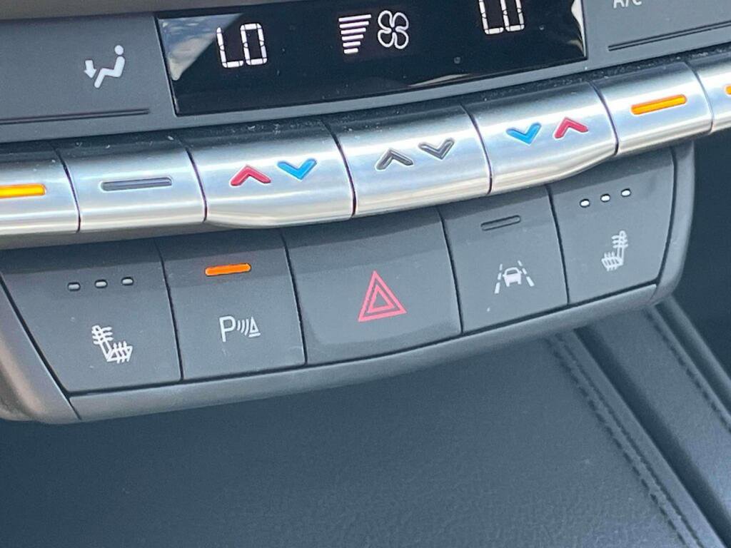 Used 2023 Cadillac XT4 Sport w/ Cold Weather Package AWD/4WD image 26