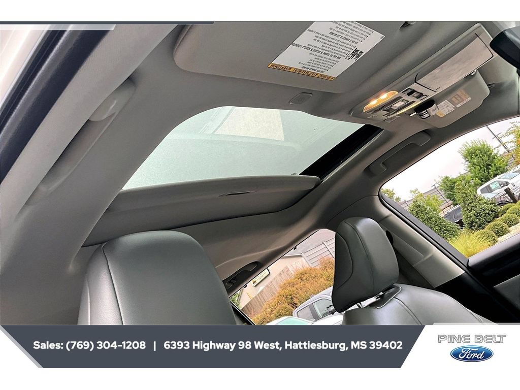 Used 2023 Toyota Highlander XLE FWD image 17