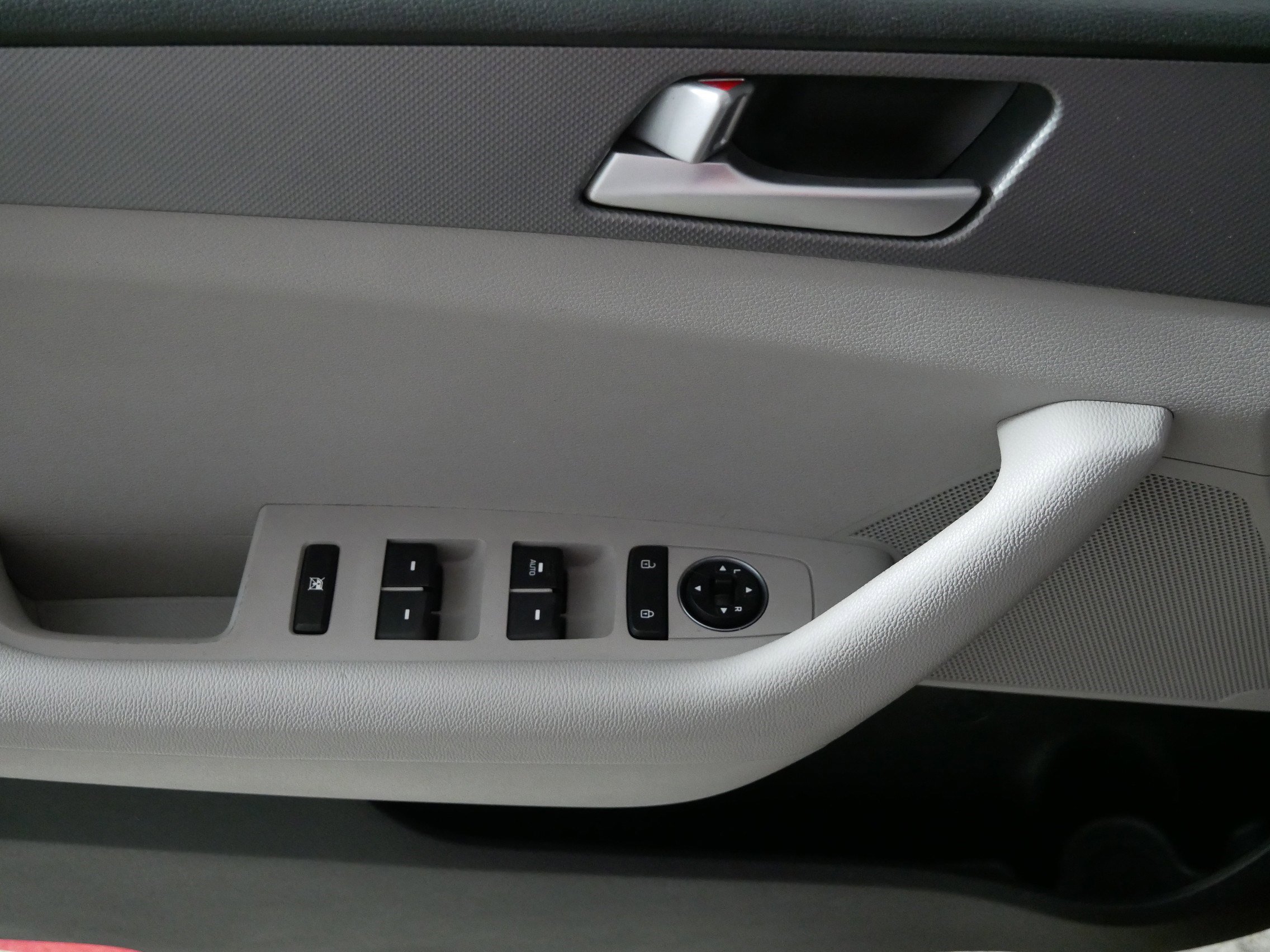 Used 2015 Hyundai Sonata SE image 19