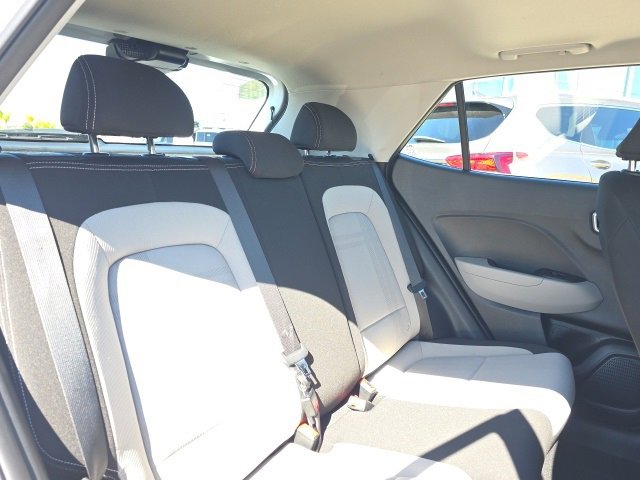 Used 2020 Hyundai Venue SEL w/ Convenience Package image 8