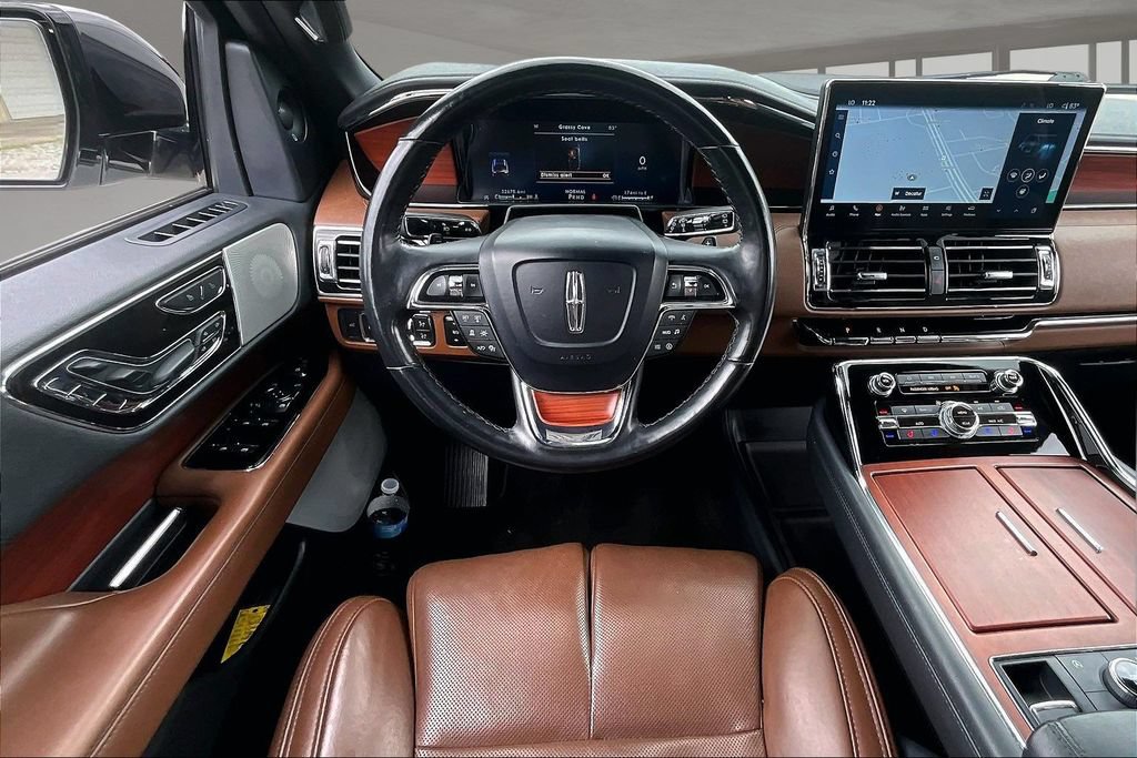 Used 2022 Lincoln Navigator Reserve AWD/4WD image 8
