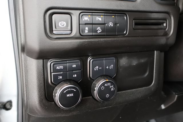 Used 2024 Chevrolet Suburban Z71 AWD/4WD image 26