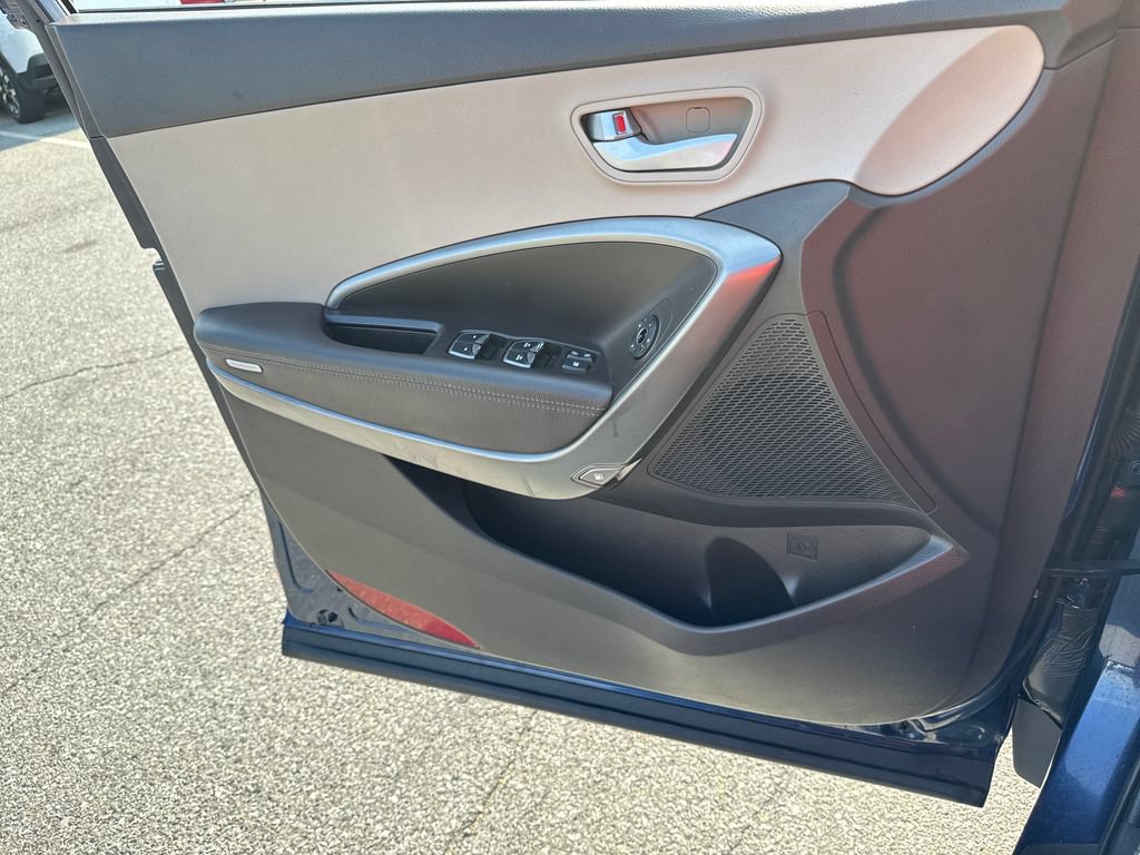 Used 2017 Hyundai Santa Fe Sport FWD image 27