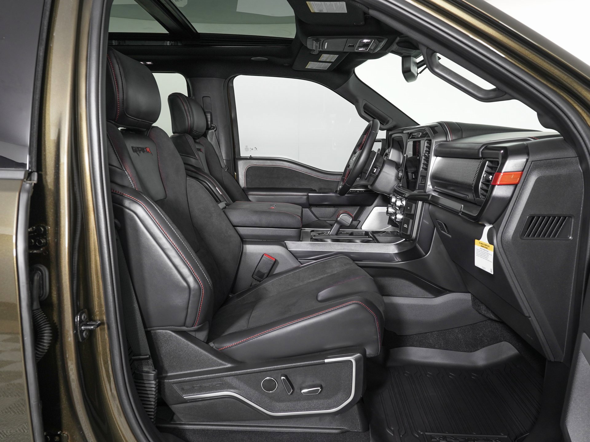 Used 2025 Ford F150 Raptor w/ Equipment Group 803A Raptor R image 11