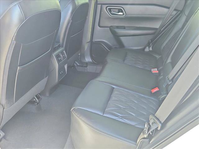New 2026 Nissan Rogue Platinum AWD/4WD image 16