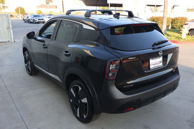 New 2025 Nissan Kicks SR image 6
